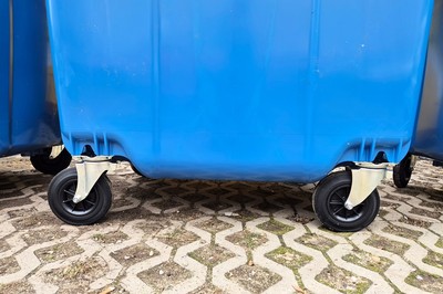 Podrzucone śmieci sporym problemem mieszkańców osiedli. Będą mandaty?