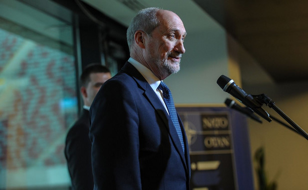 Macierewicz tworzy Akademię Sztuki Wojennej. W miejsce Akademii Obrony Narodowej