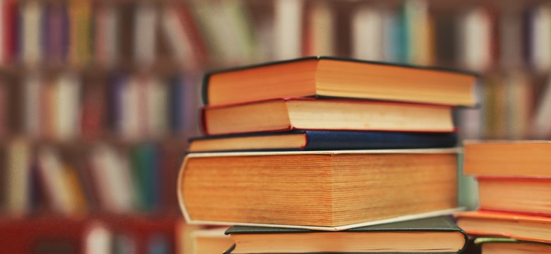 Te książki dla młodzieży z czasów PRL sporo kosztują. Sprawdź, czy masz je w domu