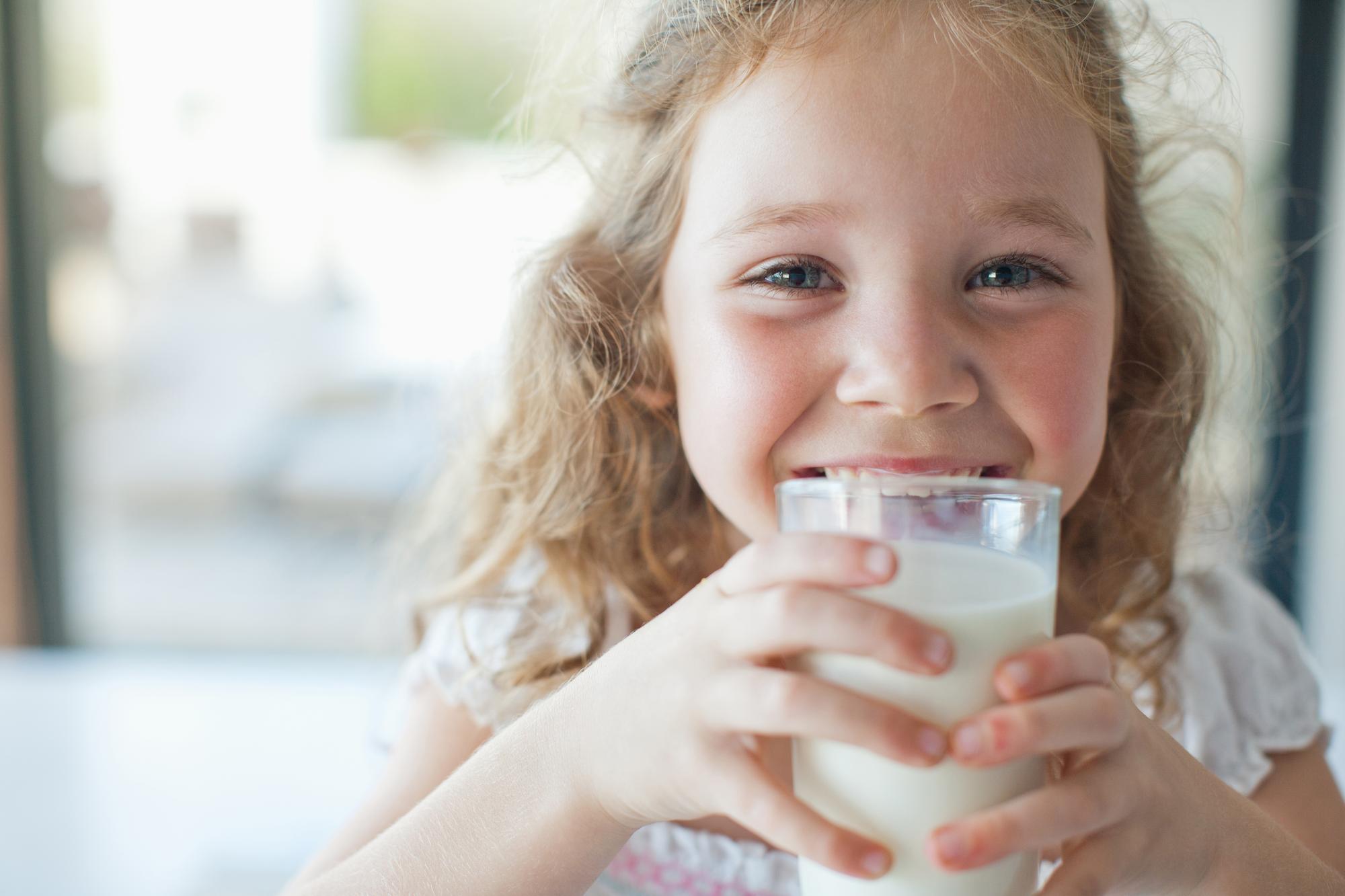10 dôvodov, prečo sa oplatí konzumovať kozie mlieko a syr | Najmama.sk