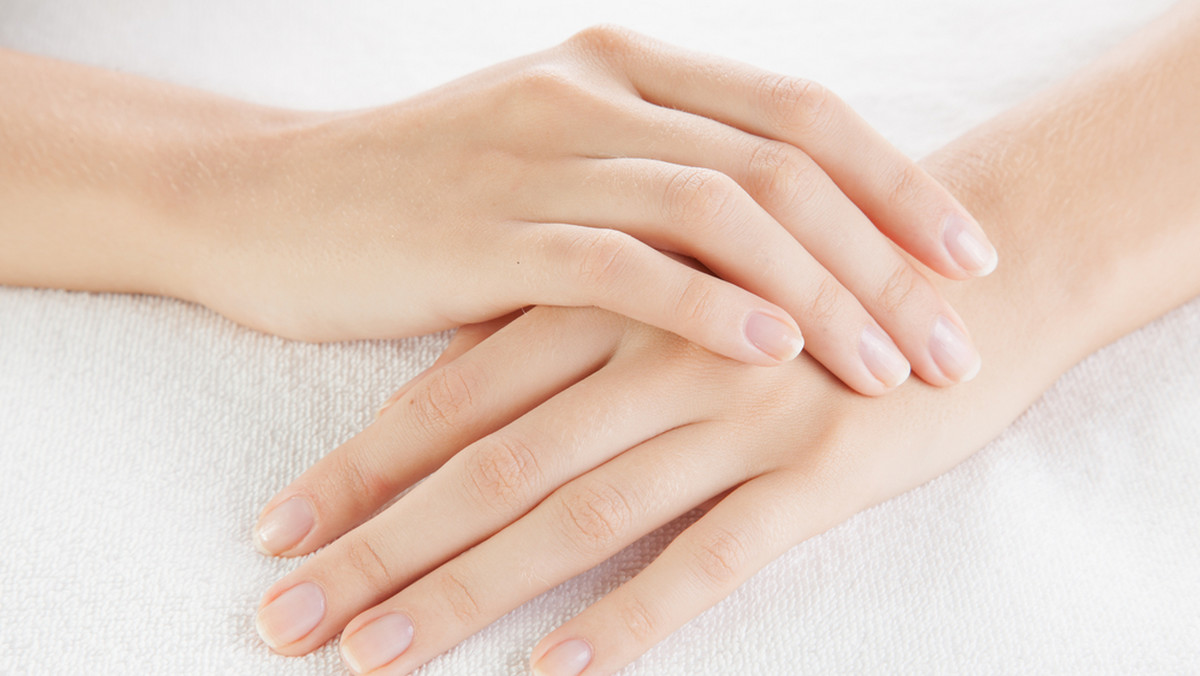 Detox manicure. Jak mieć piękne i zdrowe paznokcie?