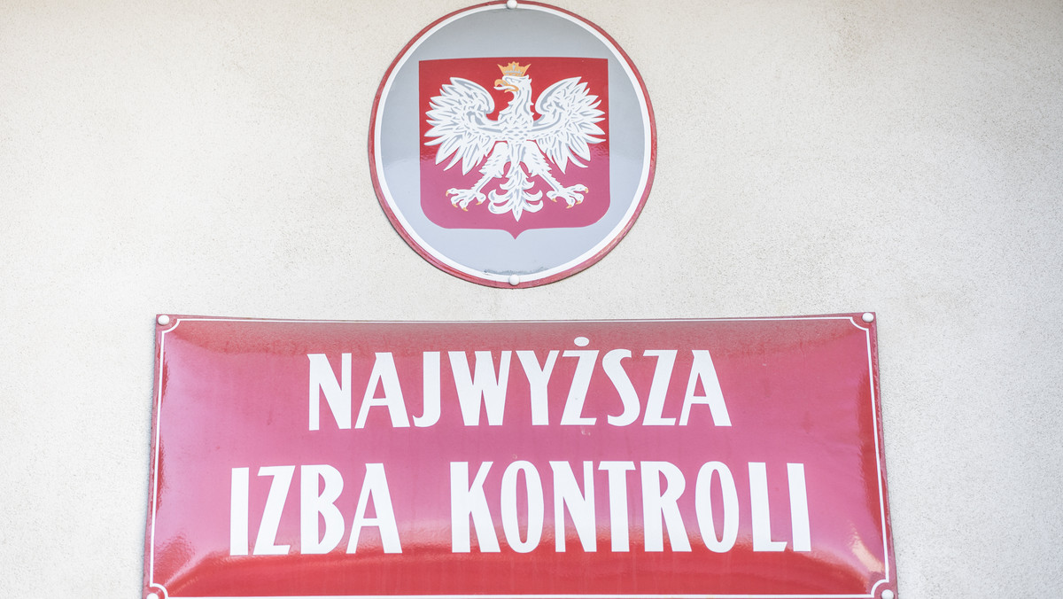 Wprowadzenie podatku bankowego nie wpłynęło negatywnie na stabilność instytucji finansowych oraz sektora ubezpieczeniowego - podała dziś w komunikacie NIK. Zaznaczono, że do budżetu państwa z tego podatku wpłynęło w ciągu dwóch lat blisko 8 mld zł.