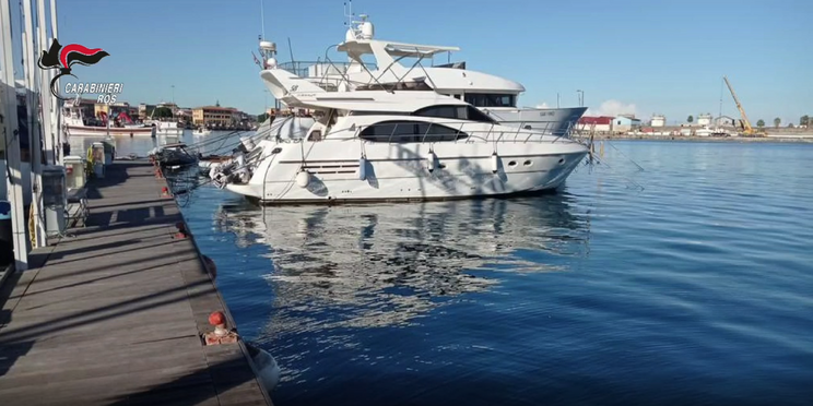 A budapesti ügyvédnő nevén fol a félmilliárdos yacht, ő fizette a kikötői díjat is Fotó: Carabinieri-ROS