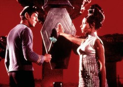 Czarna seria Hollywood trwa. Odeszła gwiazda "Star Treka"