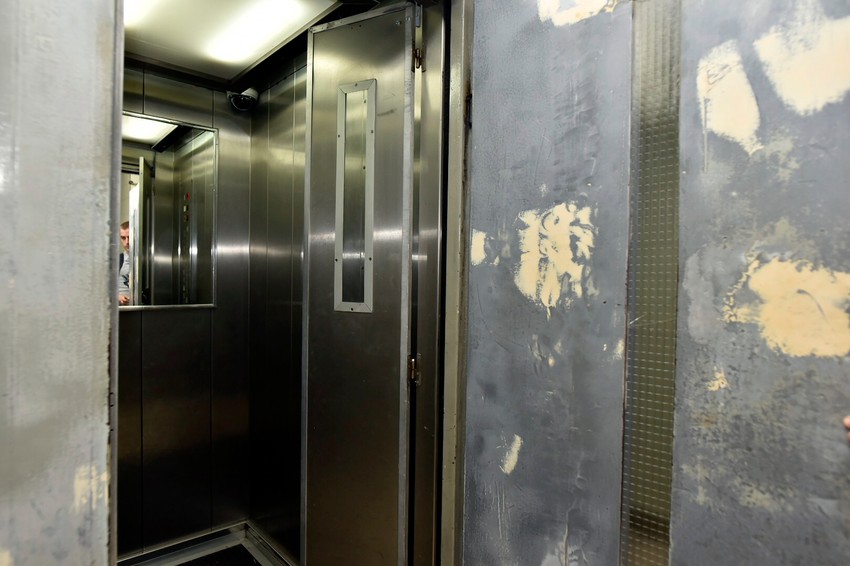 Opasni novobeogradski lift