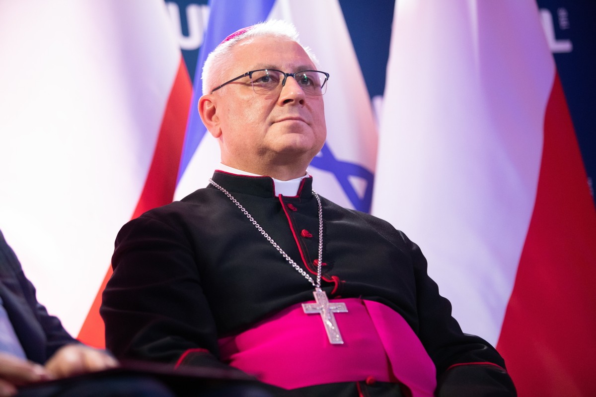 Bp Artur Miziński