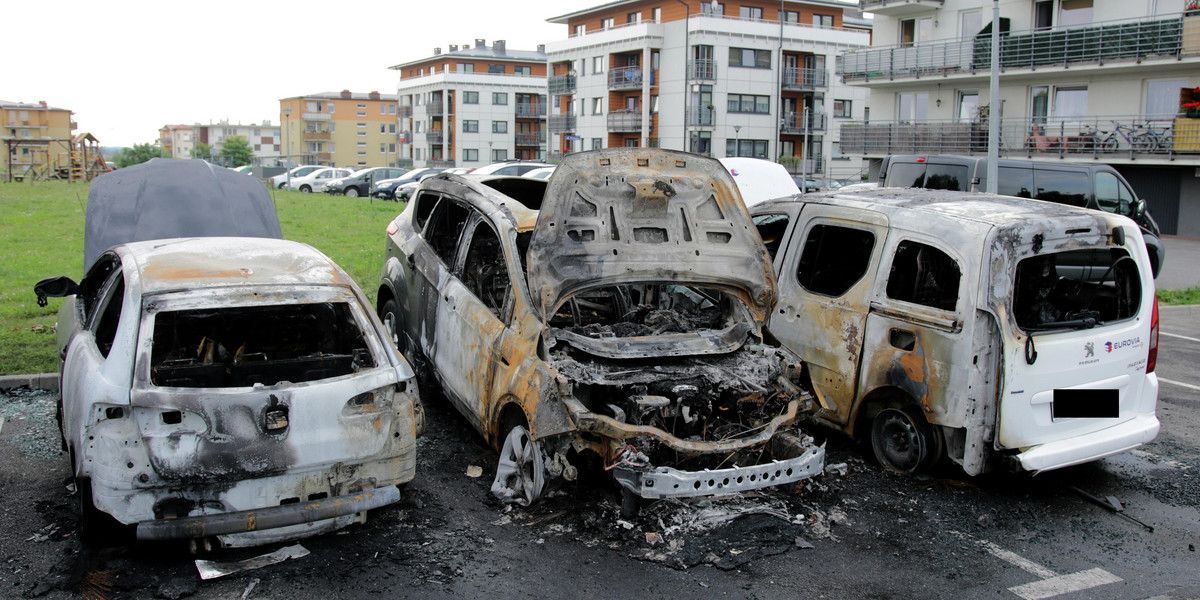 Spalone samochody