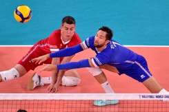 Japonia tanio skóry nie sprzedała. Francja w ćwierćfinale po tie-breaku