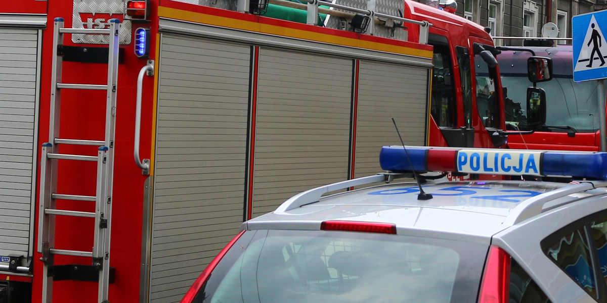 Przyczyny tragedii wyjaśnia straż pożarna i policja. 