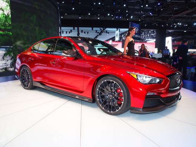 Infiniti Q50 Eau Rouge