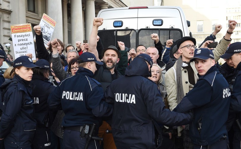 Rocznicowy marsz ONR i kontrdemonstracja Obywateli RP