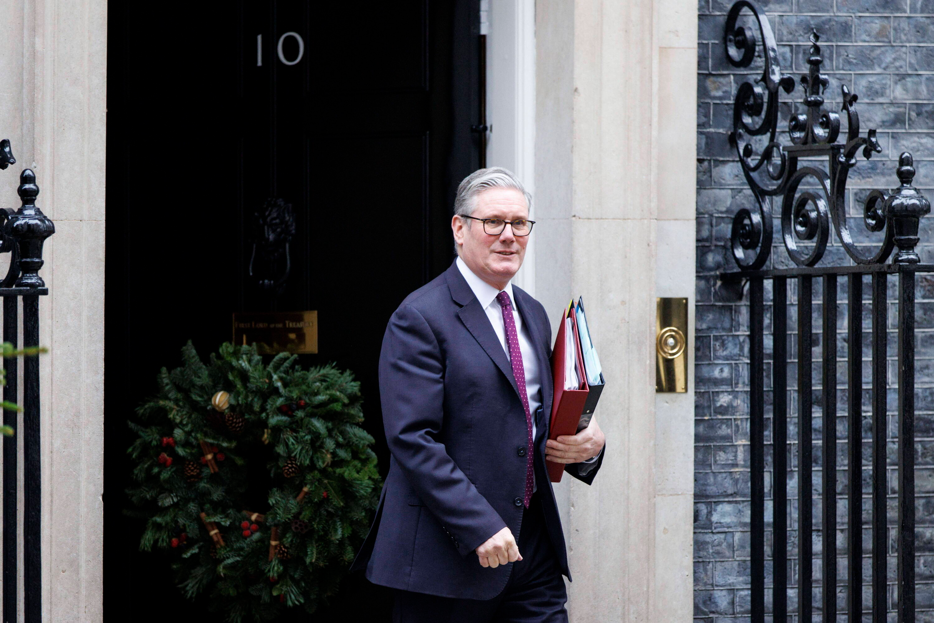 Wielka Brytania wraca do Erasmusa+ od 2027: 570 mln funtów i 30% rabatu