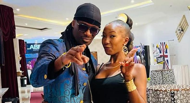 Nameless and a fan he met in a cinema hall who looks like her wife Wahu