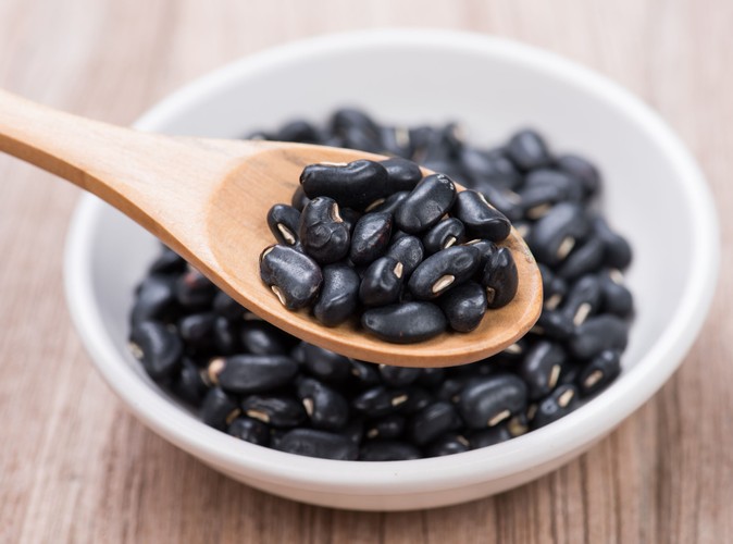 8. Czarna fasola