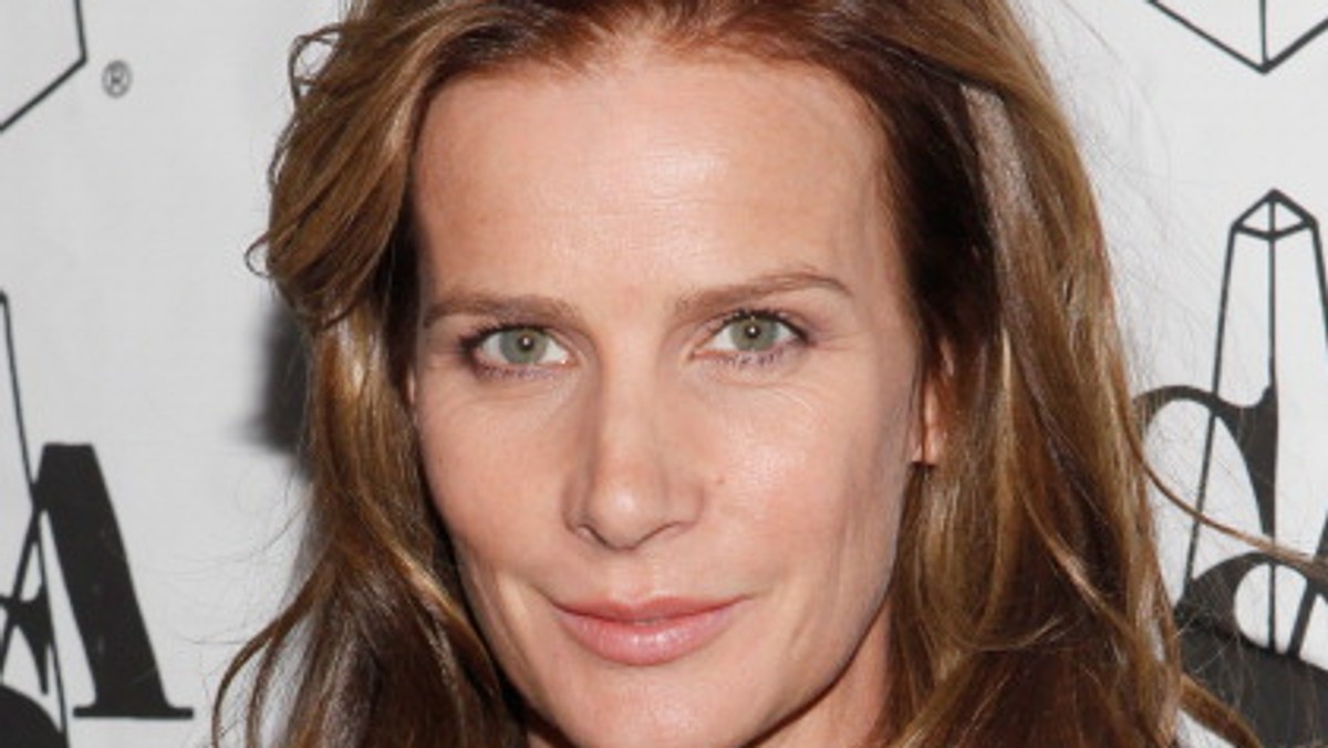 Rachel Griffiths i Anthony LaPaglia dołączyli do obsady telewizyjnego filmu "Underground", który opowie o założycielu WikiLeaks, Julianie Assange'u.