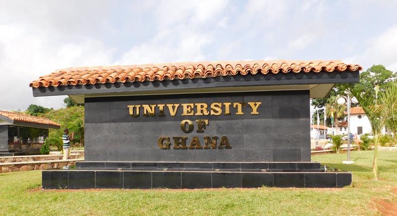 A monument of University of Ghana at the main gate