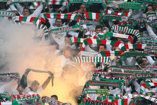 Kibice Legii Warszawa na stadionie