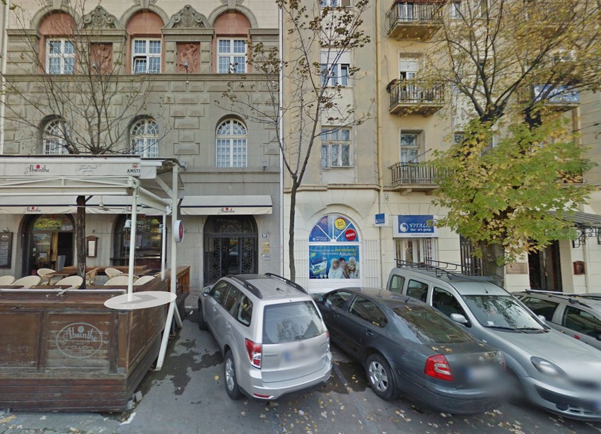 Najpoznatija zgrada čiji je investitor bio Šojat nalazi se u ulici Kralja Milutina 33