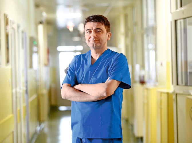 Dr Miroslav Đorđević