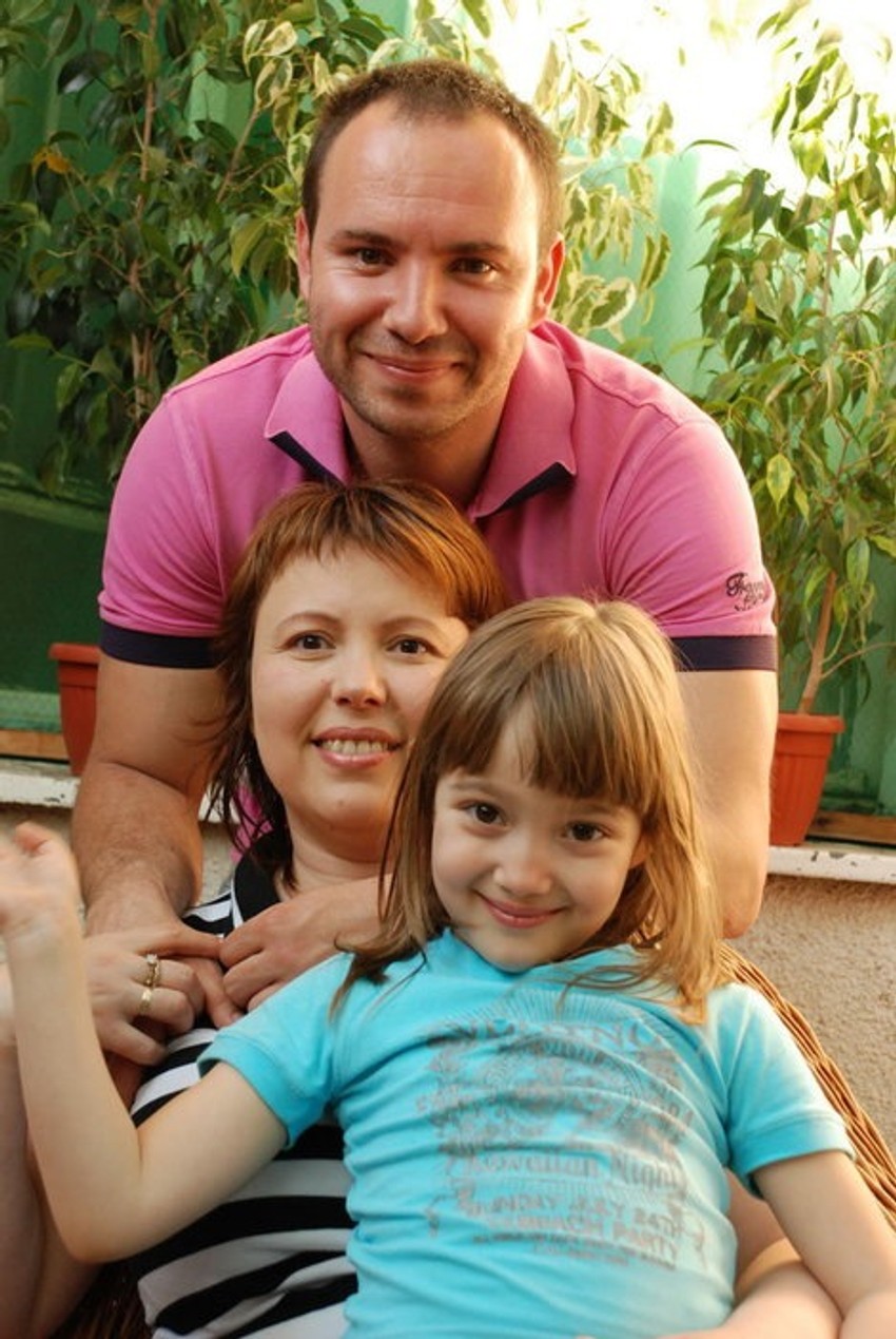 Mustafa sa suprugom Zoricom i ćerkom Ajlenom