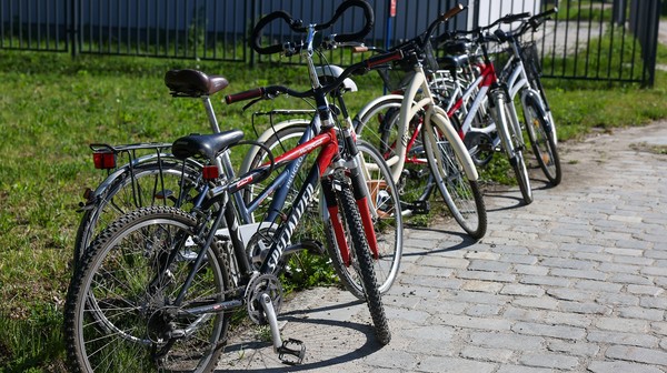 Dzięki akcji 17 jednośladów trafi do podopiecznych MOPS-u.  
