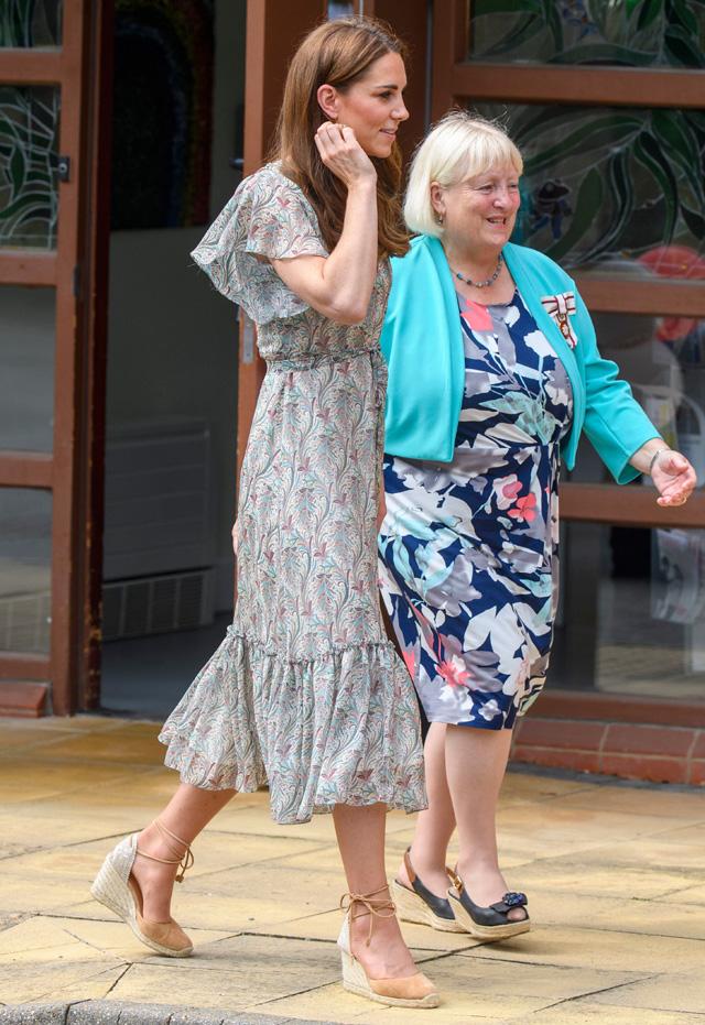Kitört a nyár: ez Kate Middleton legnyáriasabb ruhája eddig - Glamour