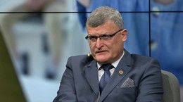 Dr Grzesiowski: zaszczepienie Polaków zajmie co najmniej rok