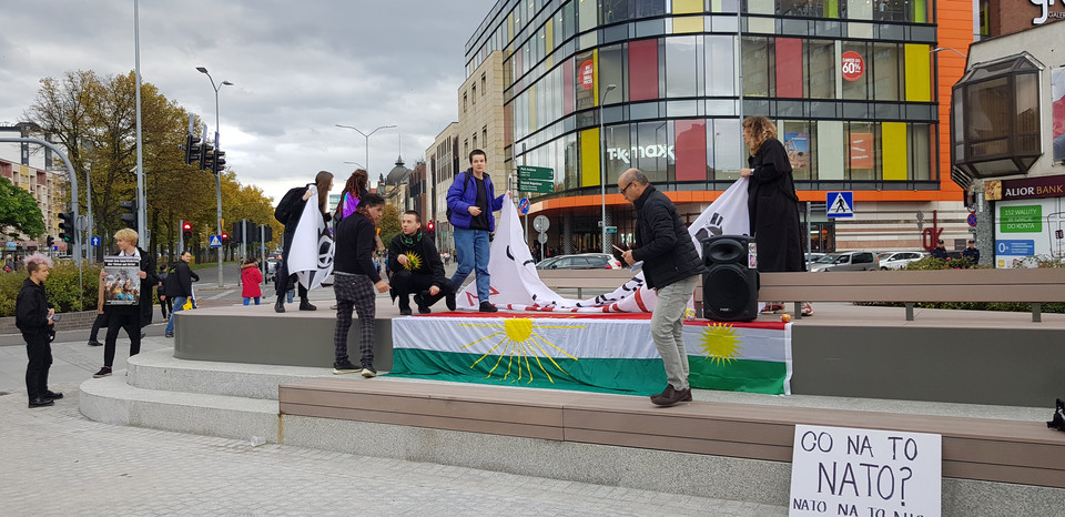 Manifestacja wspierająca Kurdów