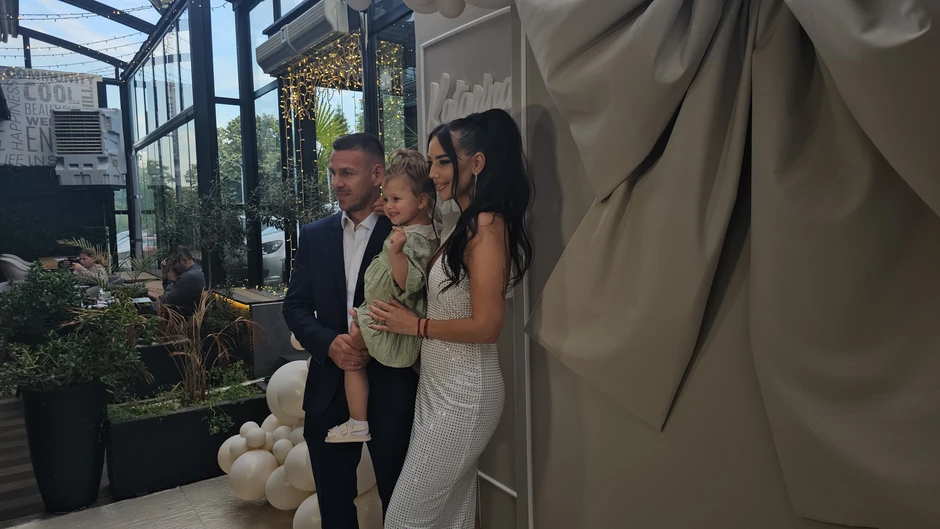 Marko i Kaća sa ćerkicom