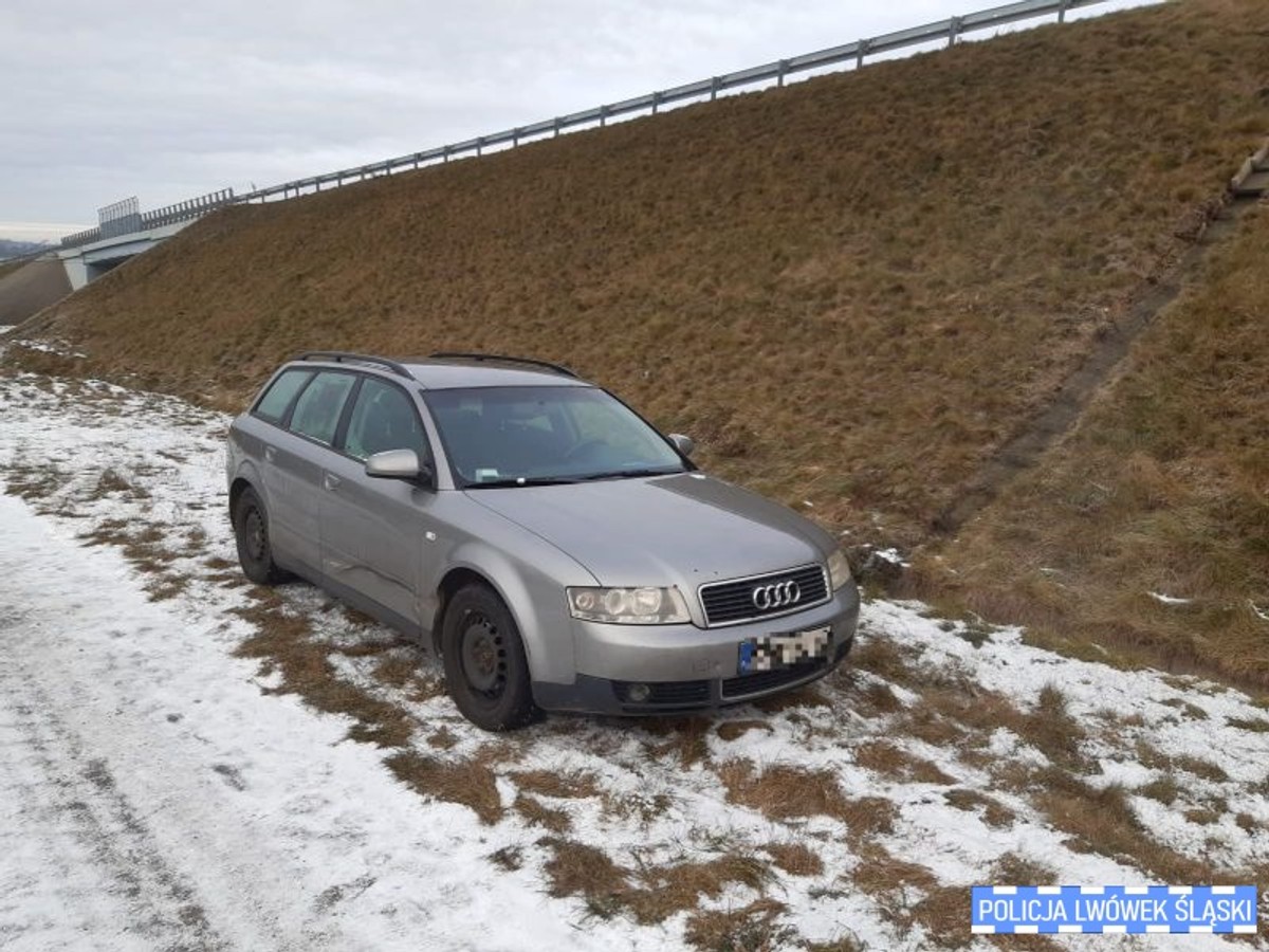 Przewozili niemowlę, byli poszukiwani