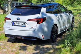 Toyota Corolla TS 2.0 Hybrid – więcej koni, mniej paliwa