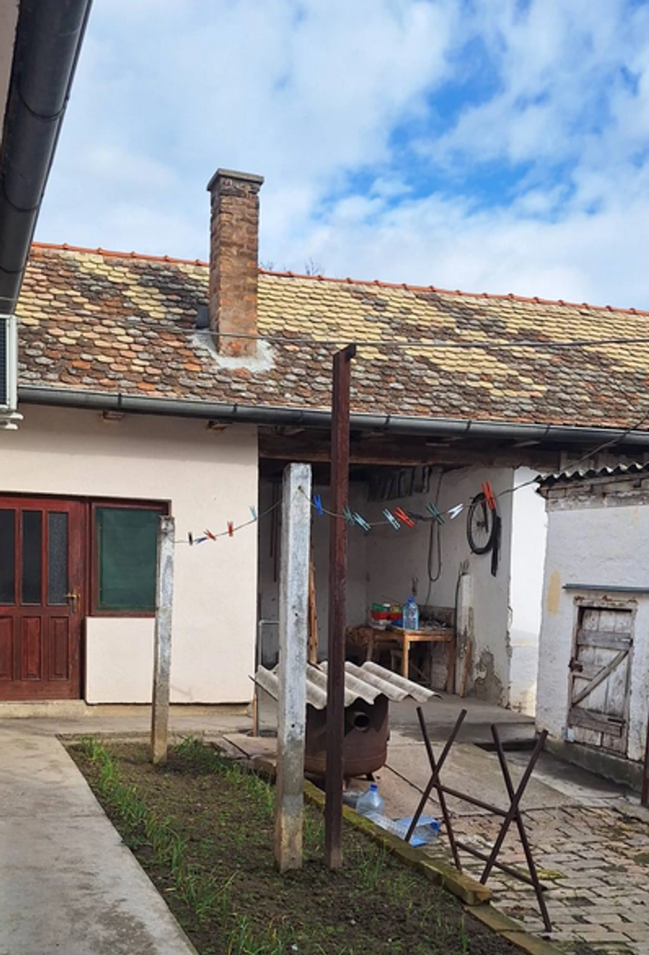 Posebnu vrednost nekretnini daje prostrana terasa