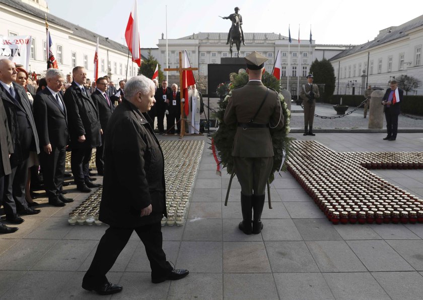 Obchody ósmej rocznicy katastrofy smoleńskiej. Relacja na żywo