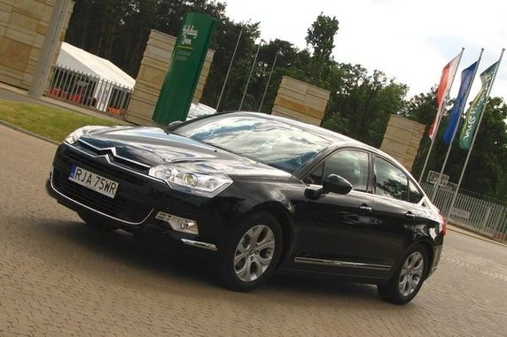 Citroen C5 3.0 V6 – 29 500 zł (2008 r.)