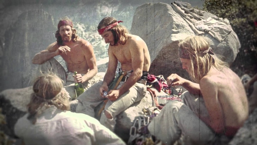 <strong>Buntownicy na krawędzi / Valley Uprising, reż. Peter Mortimer, Nick Rosen</strong>
<br><br>
Na położonych w cieniu drzew polach namiotowych w Yosemite Valley można spotkać wspinaczy, którzy tworzą subkulturę pozostającą w sprzeczności z konserwatywnymi zasadami parku narodowego. Następne pokolenia wspinają się po klifach Yosemite. Zdobywają strome, skalne ściany i biją kolejne rekordy. Program 