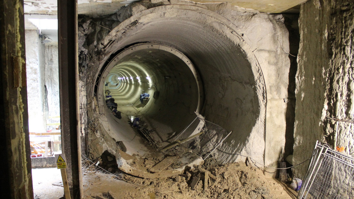II linia metra: przebili łącznik pod tunelem Wisłostrady