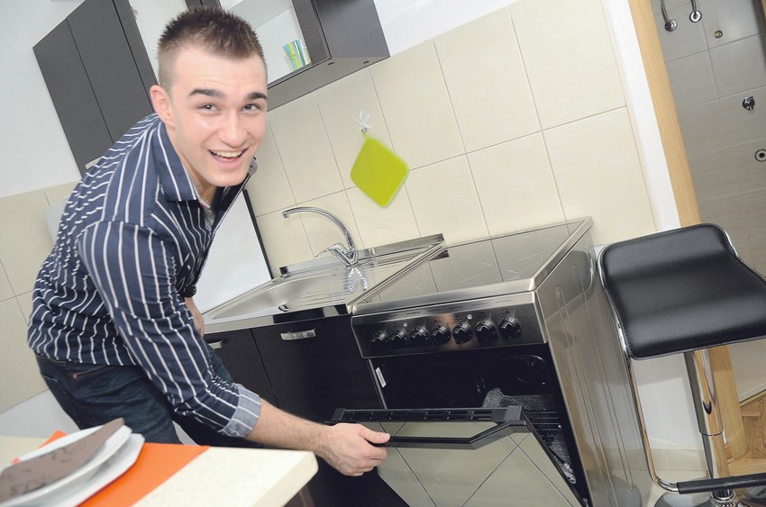 Haris Berković: Ovako mlad imam svoj stan, osećam se kao da letim!