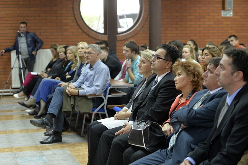 Studenti i profesori na predavanju na Kriminalističko policijskoj akademiji