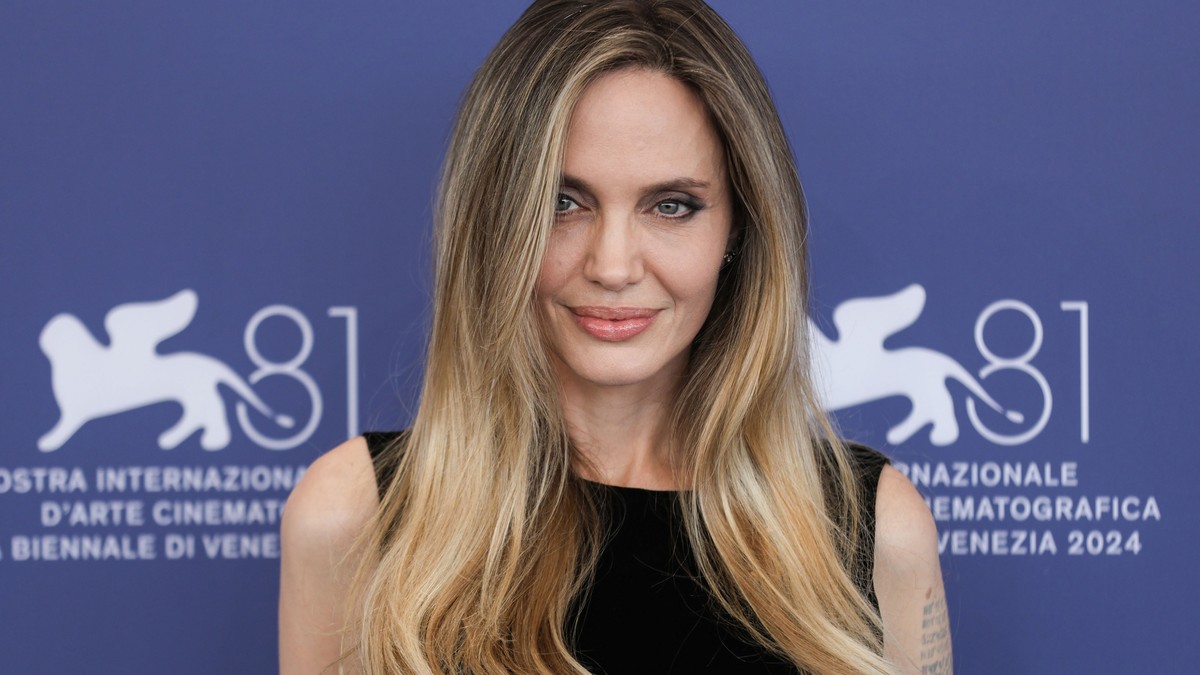 Mi történt Angelina Jolie hajával? Így még sosem láthattuk a színésznőt – fotó