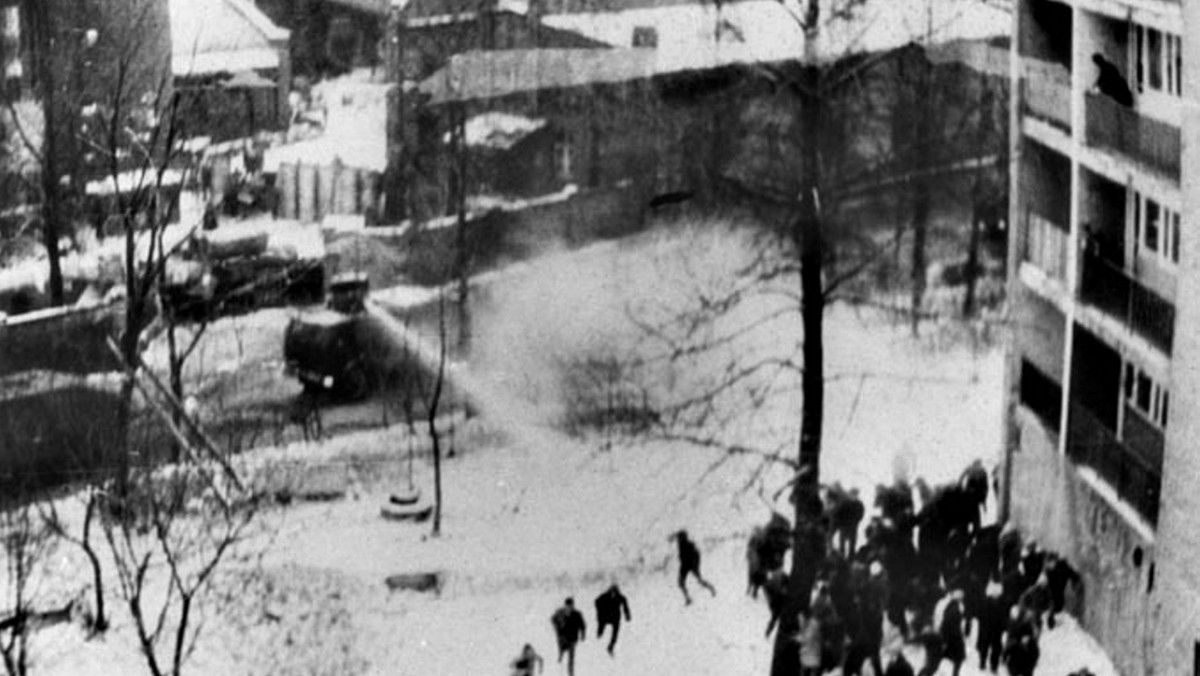 Roman S. - były funkcjonariusz MO, podejrzany o strzelanie 16 grudnia 1981 r. do protestujących górników kopalni "Wujek" - będzie przesłuchany w najbliższych dniach w Katowicach - poinformował szef pionu śledczego IPN Andrzej Pozorski.