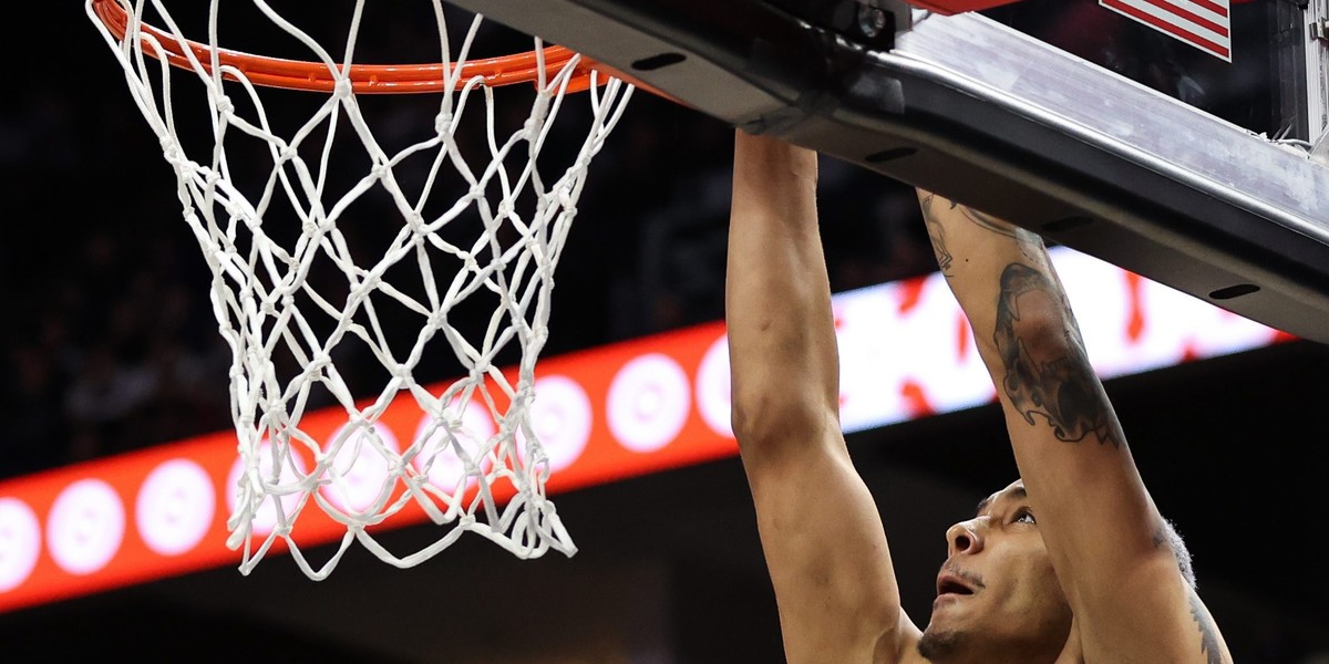 NBA: San Antonio Spurs - zespół, w którym wsytępuje Polak Jeremy Sochan (19 l.) - pozwany do sądu przez byłą psycholog