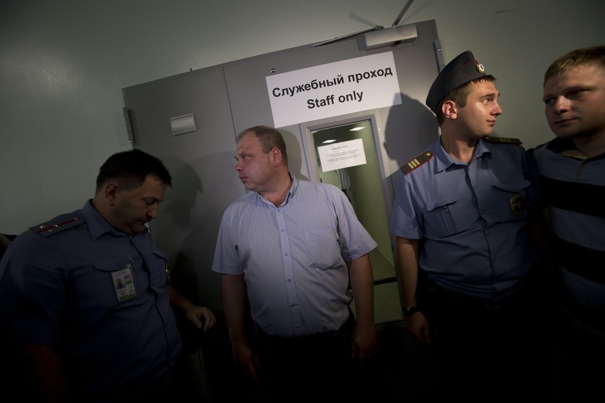 „Ničija zemlja“: Policija na ulazu u tranzitnu zonu