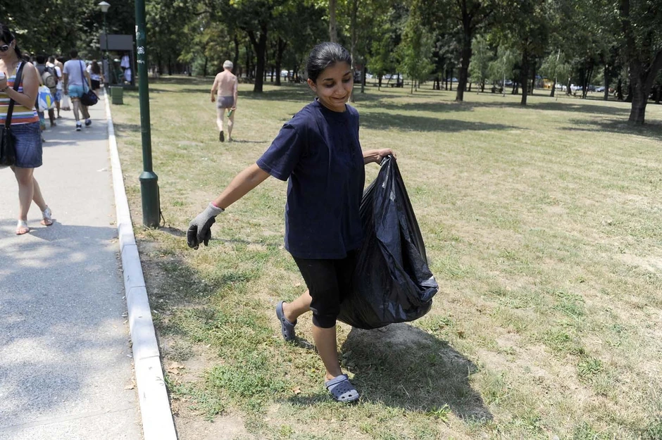 Milka Fetofski jedva čeka da naiđe na česmu da se rashladi