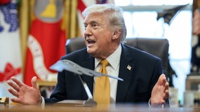 Революция поедает свой собственный хвост. Трамп назвал колумнистов MAGA «сумасшедшими» и «неудачниками».