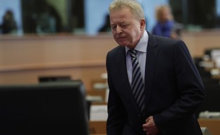 Wojciechowski w UE bez zielonego światła. Będą dodatkowe pytania