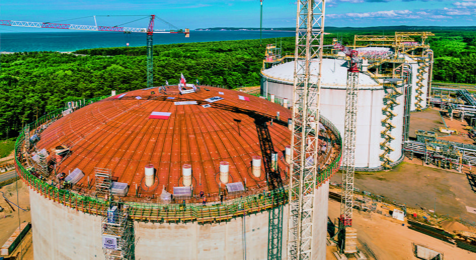 Moc terminala LNG w Świnoujściu już teraz wynosi 6,2 mld m sześc. rocznie, a wciąż trwa jego rozbudowa.