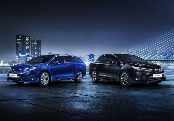 Toyota avensis - 10. miejsce