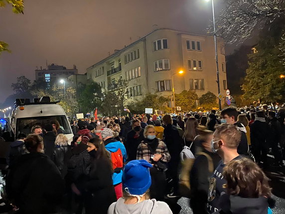 Warszawa - protest przeciwko zaostrzeniu prawa antyaborcyjnego