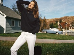 To trzeba zobaczyć: Cindy Crawford w kampanii polskiej marki odzieżowej