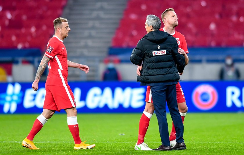 Paulo Sousa w pierwszych dwóch spotkaniach w roli selekcjonera reprezentacji Polski, sprawdził dwa zupełnie różne zestawienia defensyw.